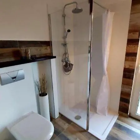 Regina - Duplex Two Bedroom Apartment Split