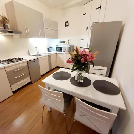 Regina - Duplex Two Bedroom Apartment